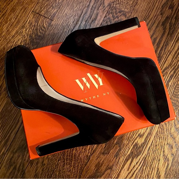 Wythe NY Darby 5” Platform Heels Almond Toe Black Suede Sz 38 EU/8 US *EUC* - Picture 2 of 9